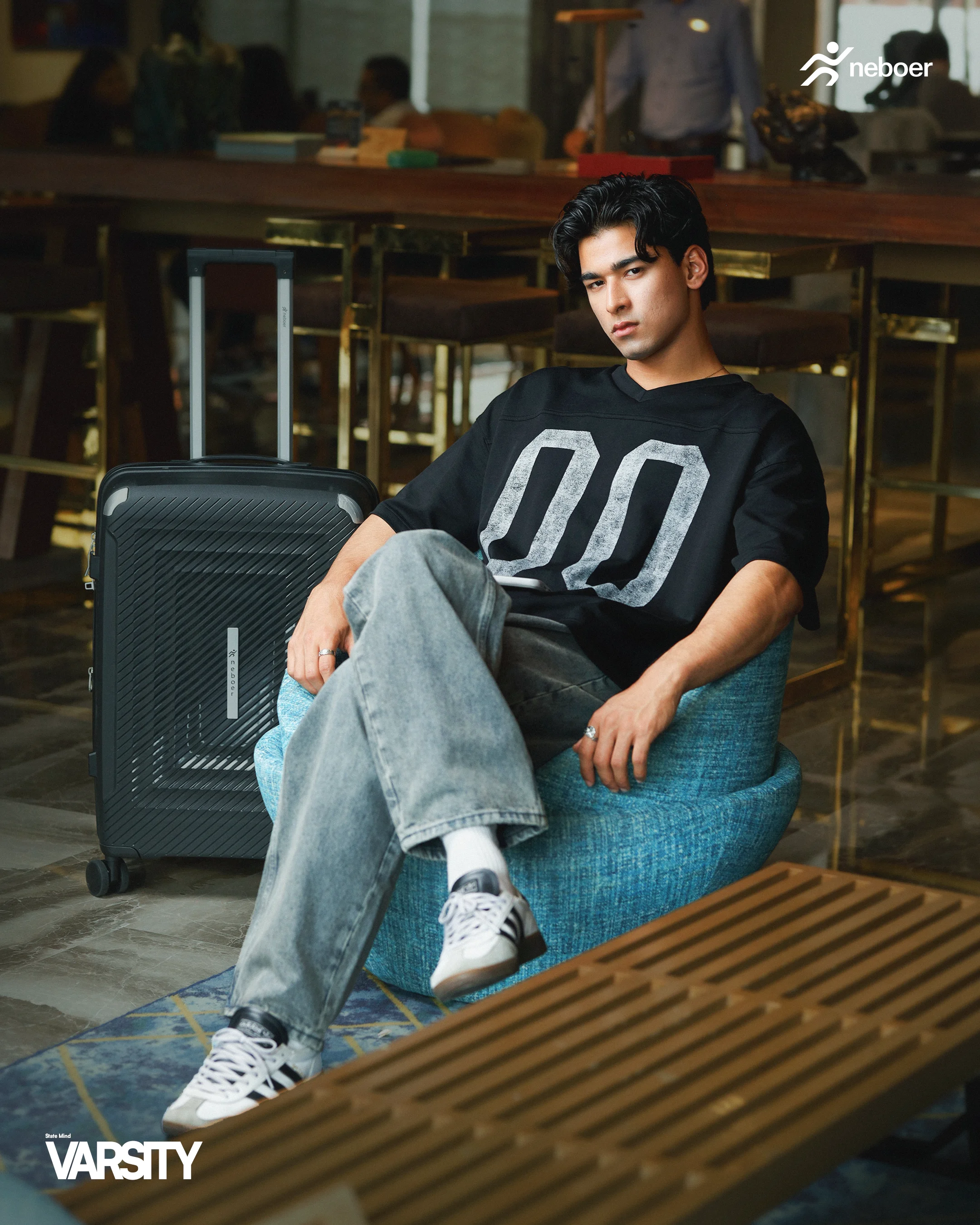 Varsity 00 - View 4